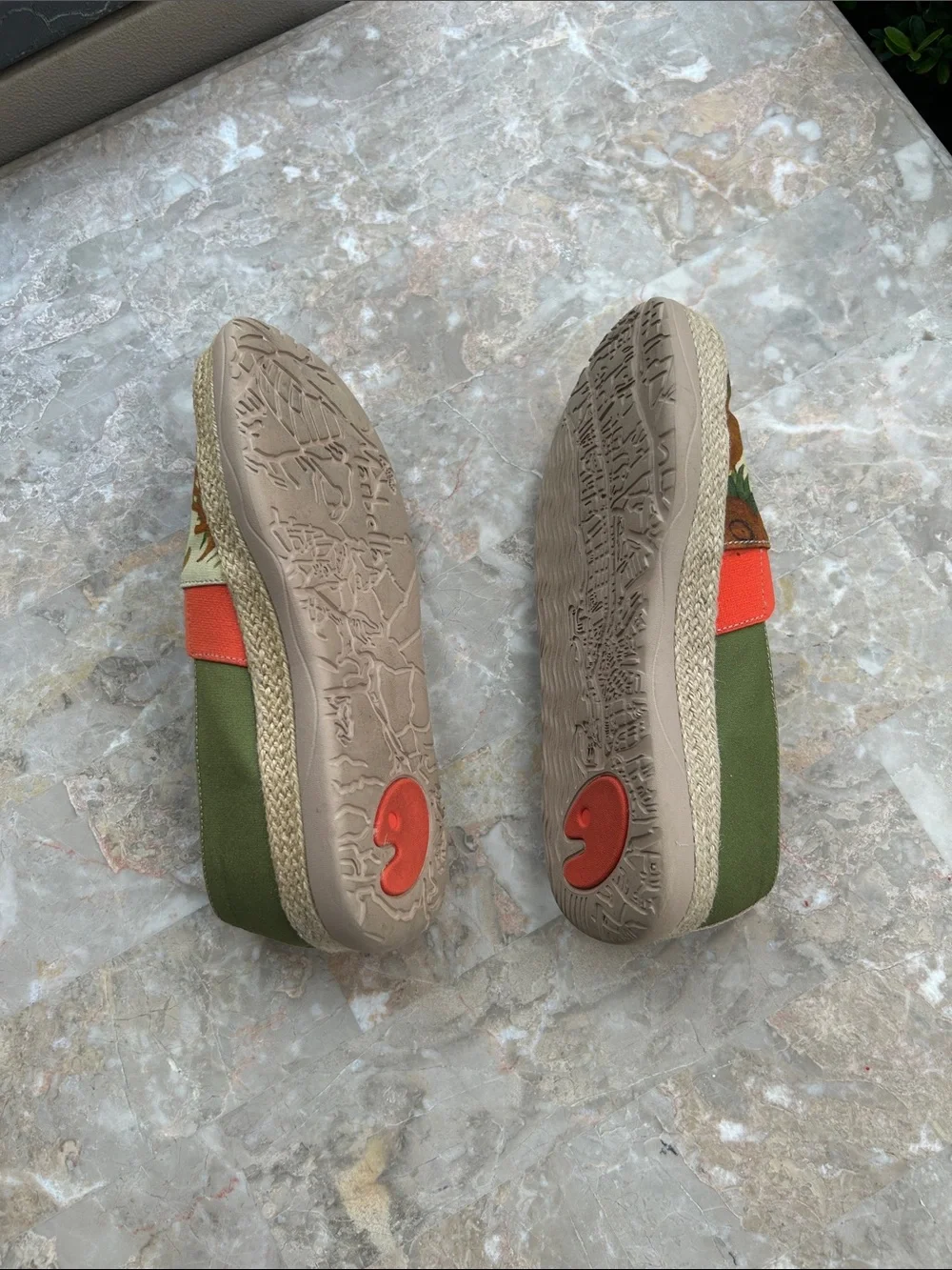 UIN Women's Marbella Sunflower Espadrilles in Orange, Green and Cream